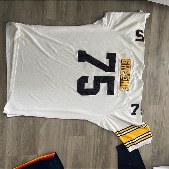 Vintage classic NBA/NFL jerseys - Picture 12 of 12